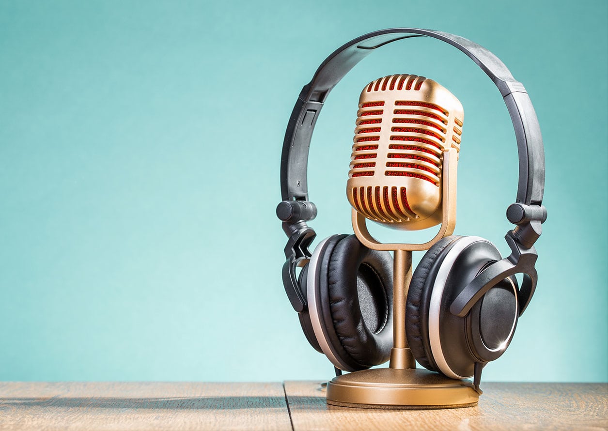 7 Essential Podcasts for Sales Reps