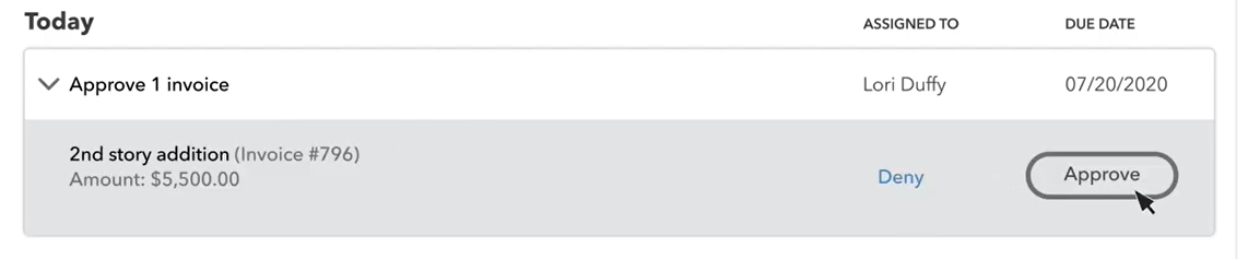 Screenshot showing how to approve an invoice in QuickBooks.