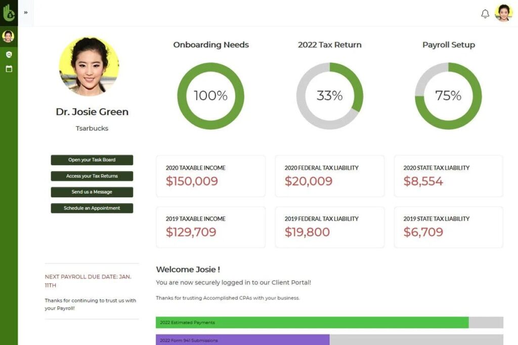 Product shot example of a SuiteDash customer portal