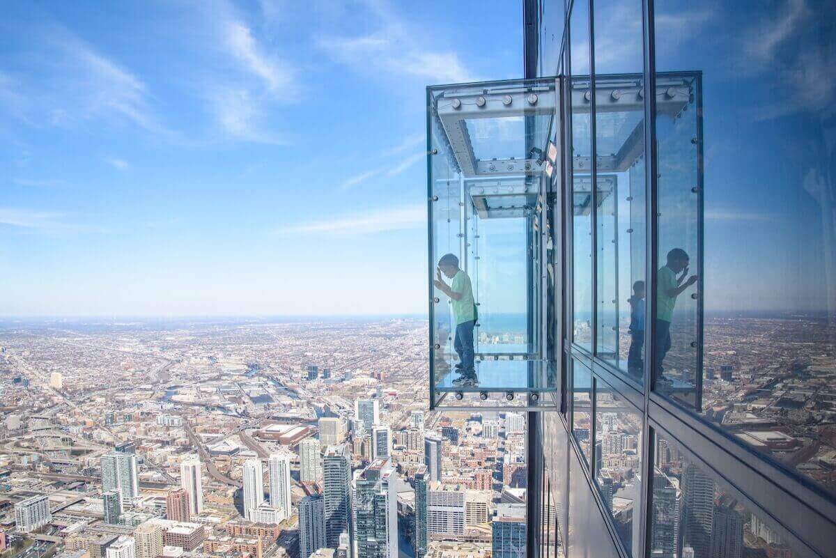Picture of person on Skydeck Chicago